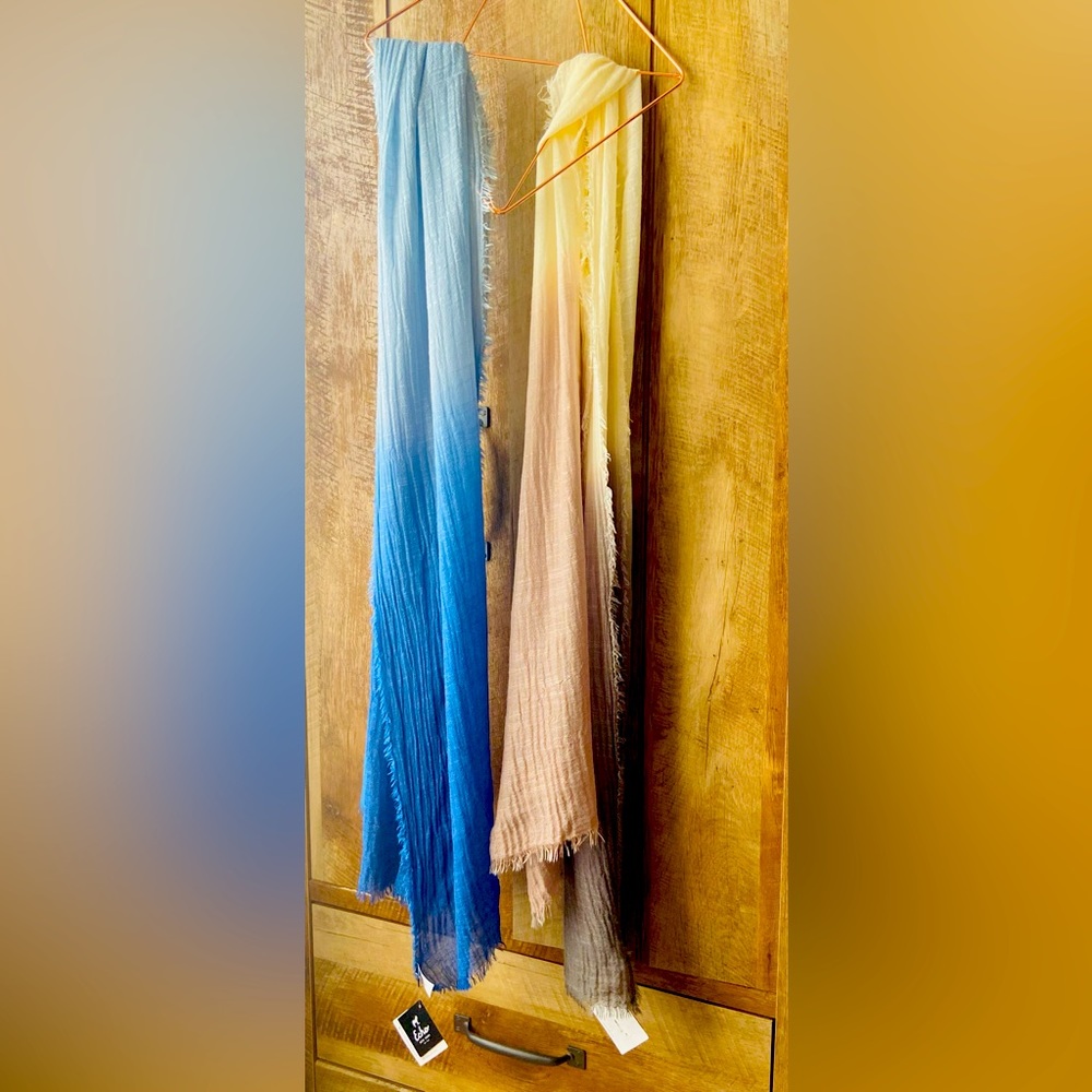 Bundle of 2 Beautiful Ombre Scarves Cream and Blue and Cream and Tan OS